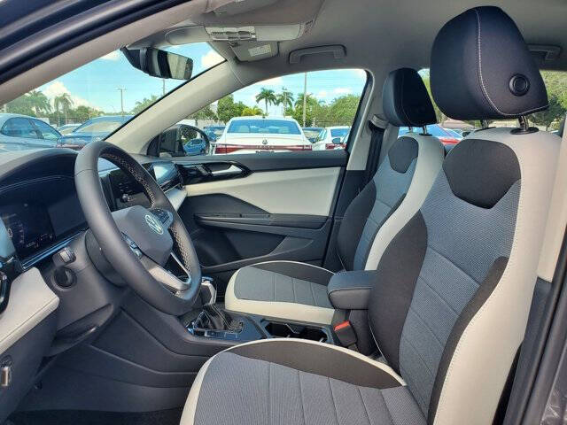 2025 Volkswagen Taos S