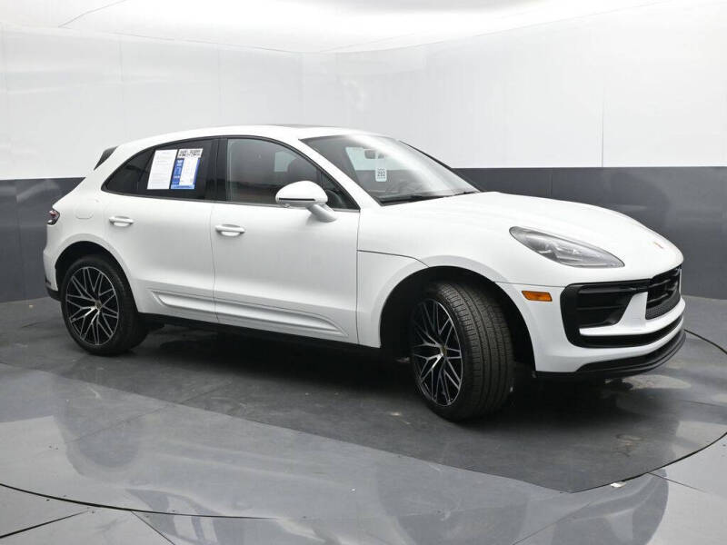 2025 Porsche Macan