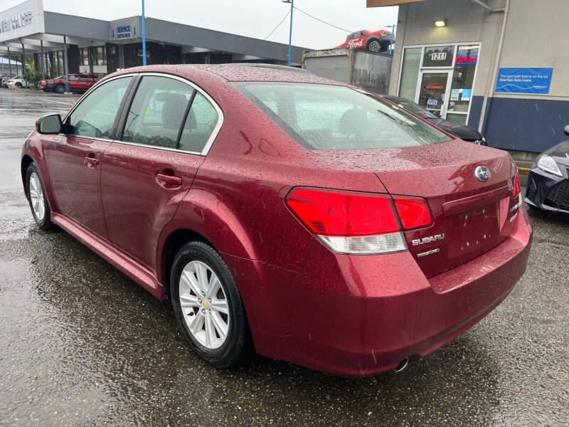 2010 Subaru Legacy 2.5i Premium