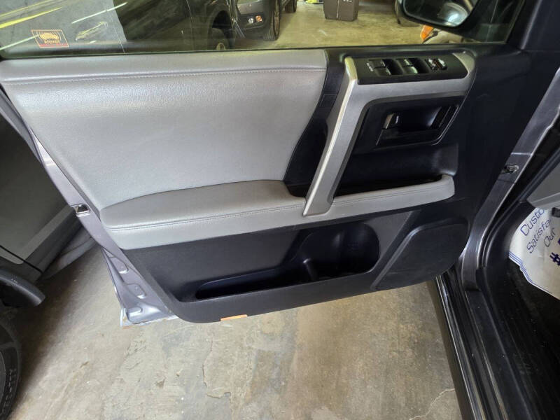 2013 Toyota 4Runner SR5