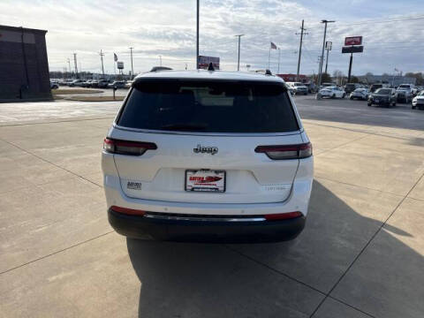 2023 Jeep Grand Cherokee L Laredo