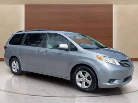 2015 Toyota Sienna LE 8-Passenger