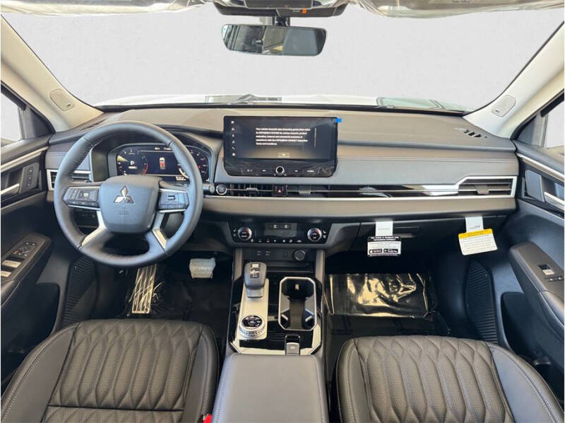 2026 Mitsubishi Outlander Black Edition