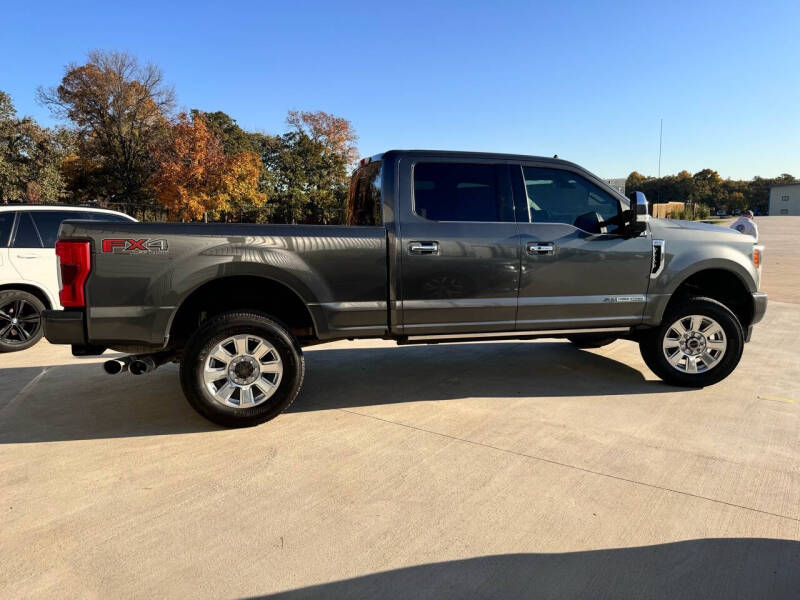 2019 Ford F-250 Super Duty Platinum photo 5