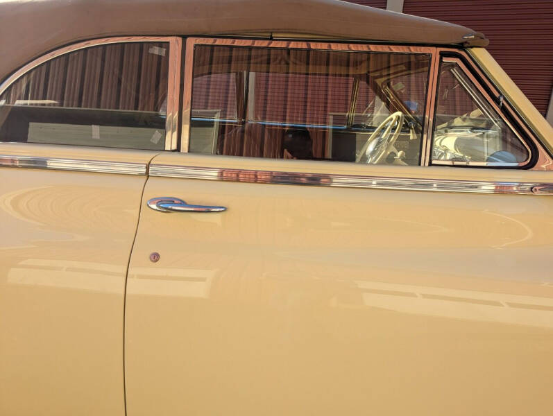 1948 Packard Super Eight Victoria