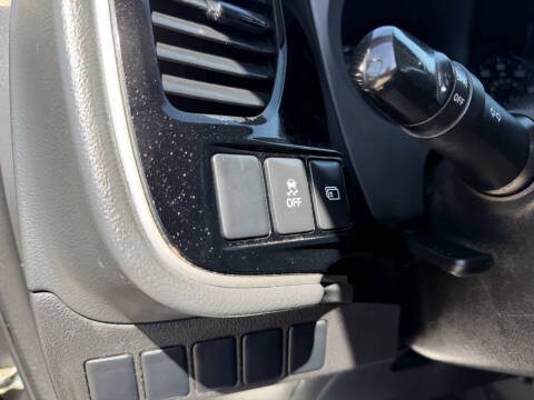 2017 Mitsubishi Outlander ES