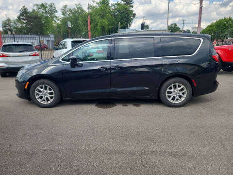 2017 Chrysler Pacifica Touring