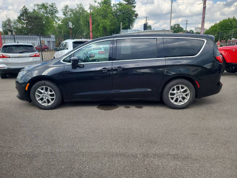 2017 Chrysler Pacifica Touring