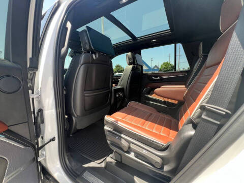 2023 GMC Yukon Denali Ultimate