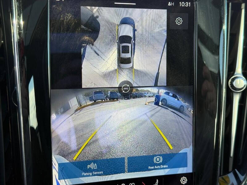 2024 Volvo S60 B5 Ultimate Dark Theme