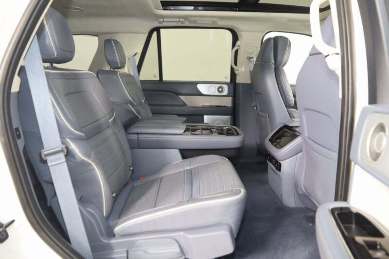 2023 Lincoln Navigator Black Label