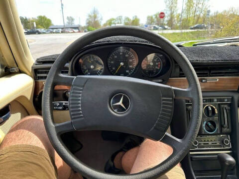 1975 Mercedes-Benz 450-Class