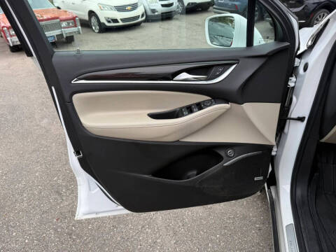 2020 Buick Enclave Essence