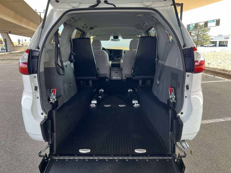 2019 Toyota Sienna L 7-Passenger