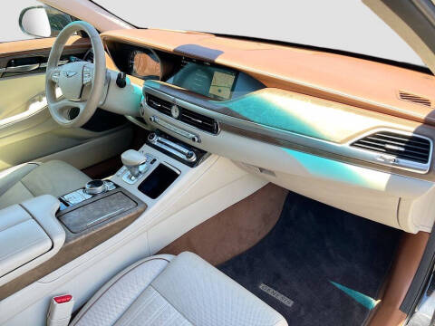 2020 Genesis G90