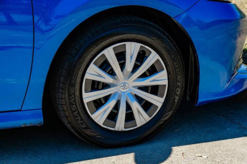 2020 Toyota Camry Hybrid LE