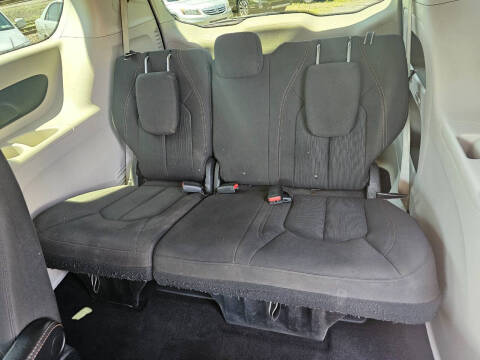 2017 Chrysler Pacifica LX