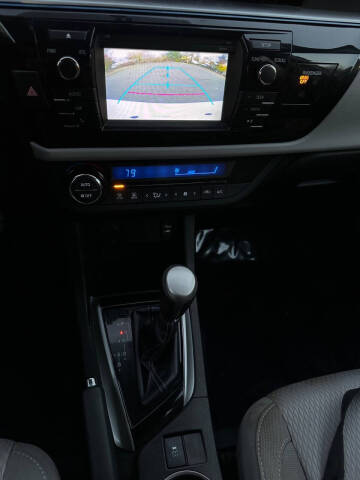 2015 Toyota Corolla LE