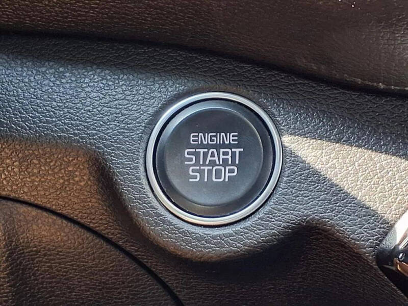 2022 Kia Forte GT Line