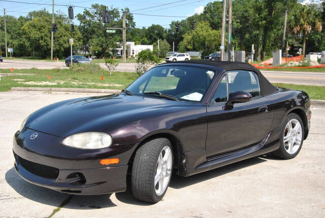 2004 Mazda MX-5 Miata for sale at Elite Auto Specialties LLC in Deland, FL