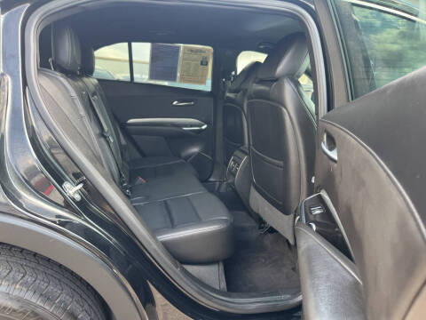 2023 Cadillac XT4 Premium Luxury