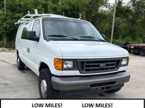 2004 Ford E-Series E-350 SD