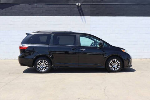 2019 Toyota Sienna XLE 8-Passenger