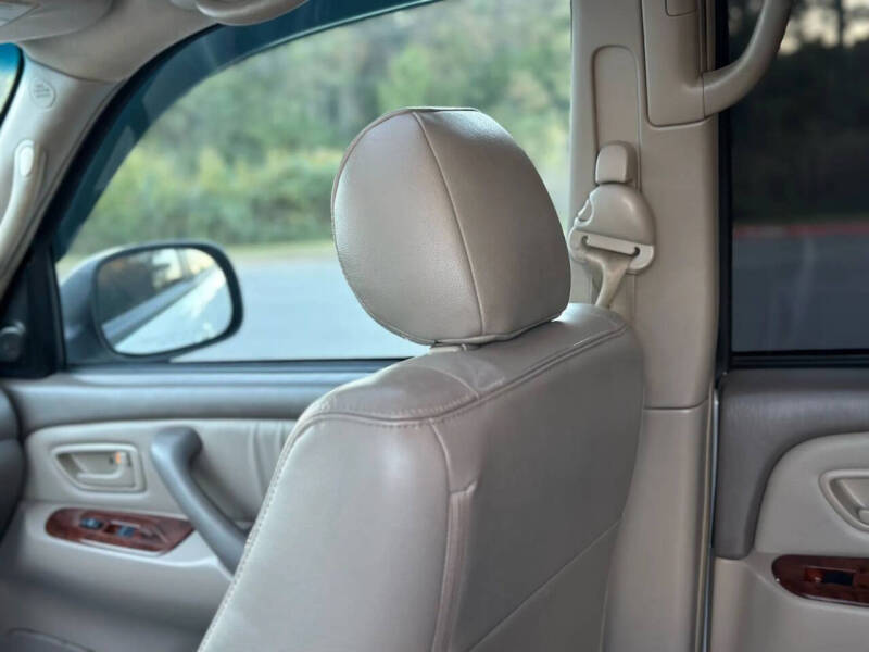 2005 Toyota Sequoia Limited