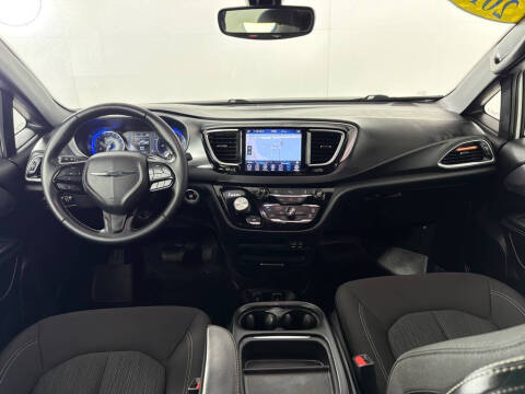 2018 Chrysler Pacifica Touring Plus