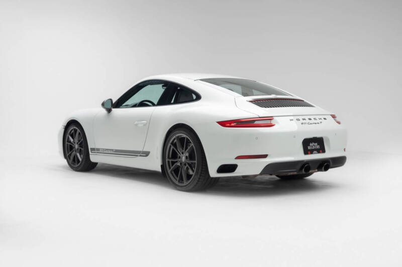 2018 Porsche 911 Carrera T