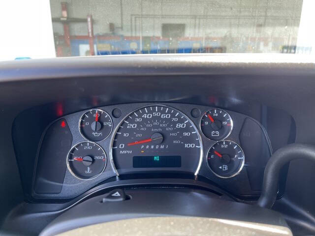 2023 Chevrolet Express 2500