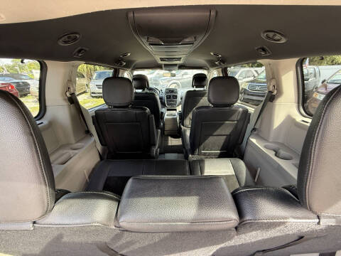 2015 Dodge Grand Caravan SXT Plus