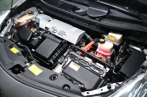 2013 Toyota Prius v Three