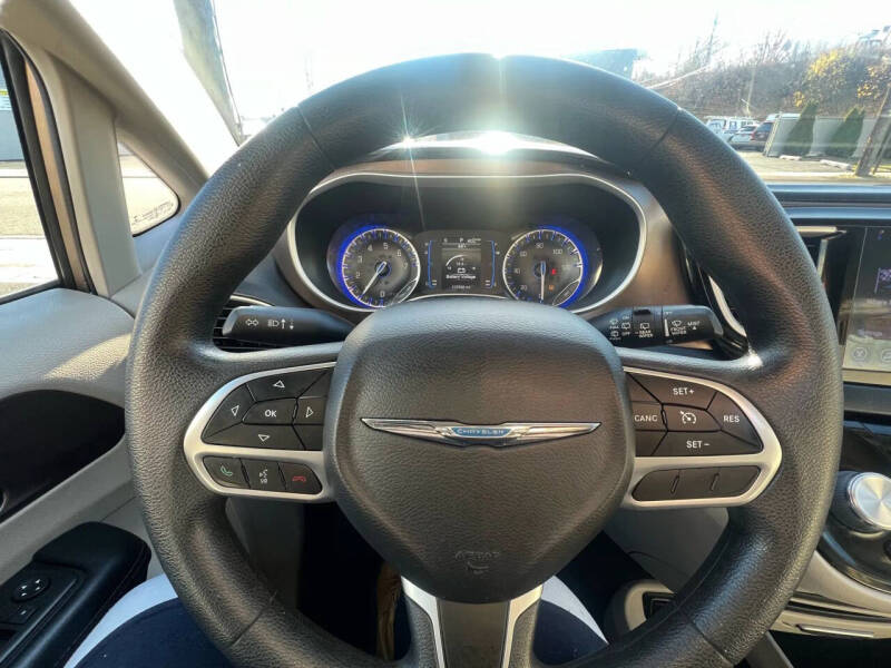 2017 Chrysler Pacifica Touring