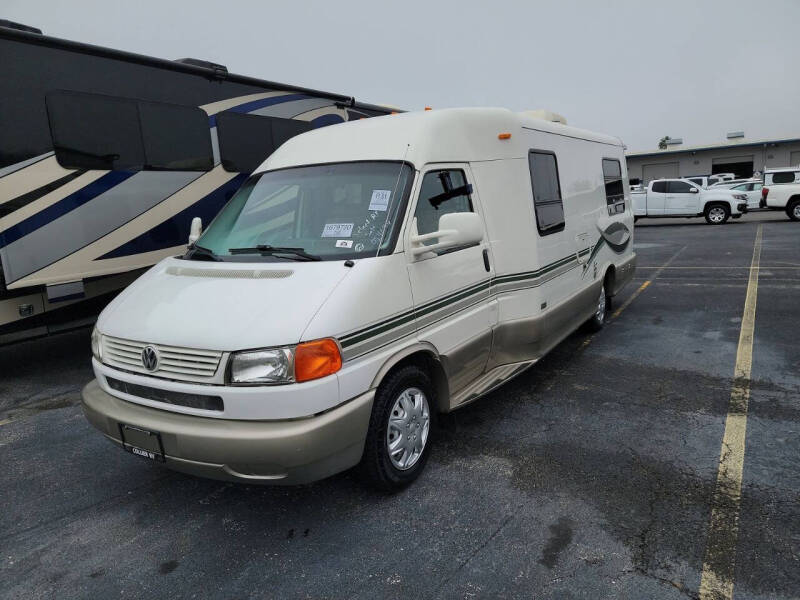 2002 Winnebago Rialta 22QD