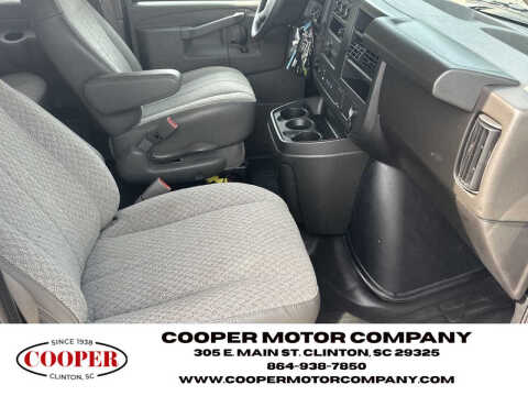 2025 Chevrolet Express LS 3500