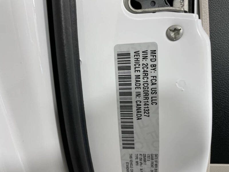 2024 Chrysler Voyager LX