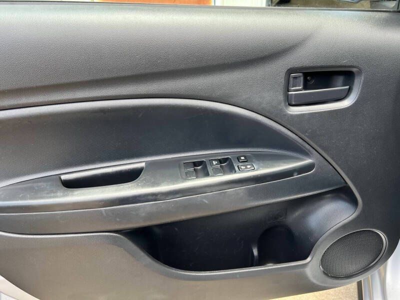 2020 Mitsubishi Mirage ES