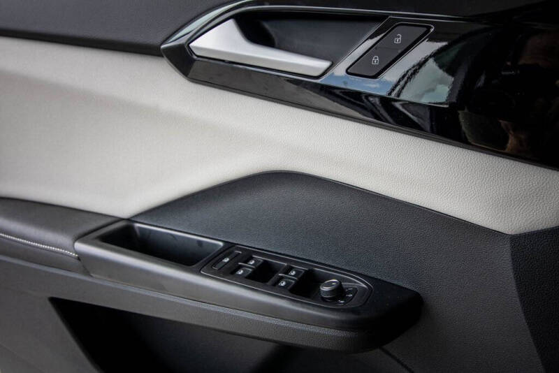 2025 Volkswagen Taos S