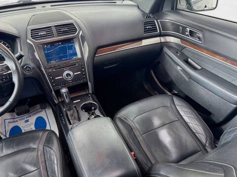 2017 Ford Explorer Platinum