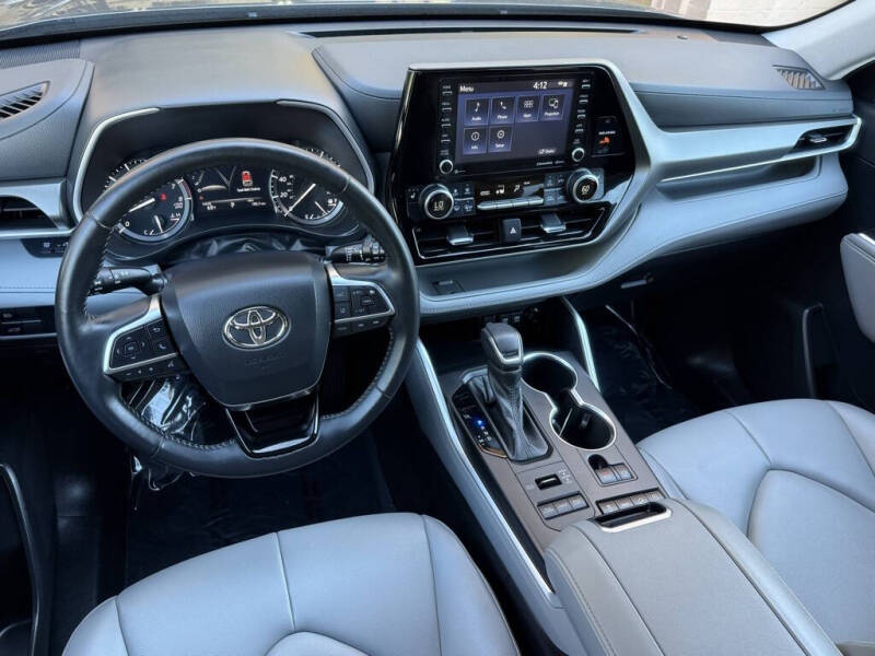 2021 Toyota Highlander XLE
