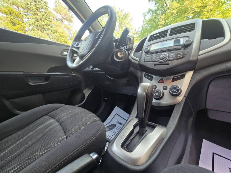 2015 Chevrolet Sonic LT Auto