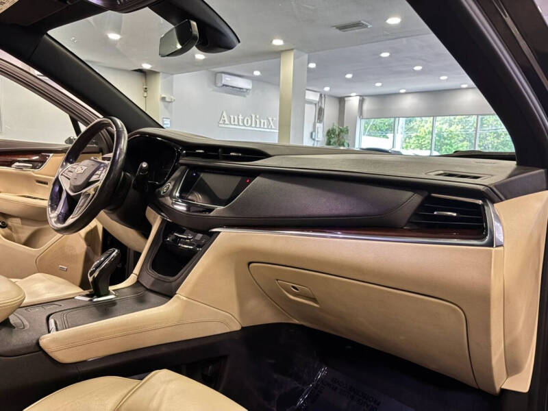 2018 Cadillac XT5 Premium Luxury