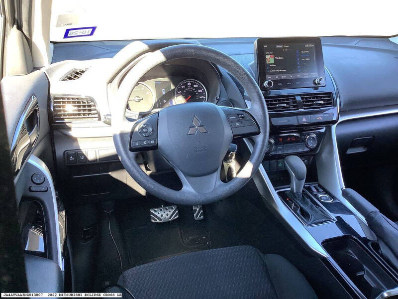 2022 Mitsubishi Eclipse Cross LE