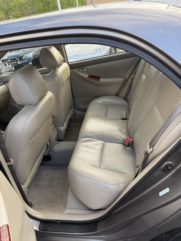 2003 Toyota Corolla LE
