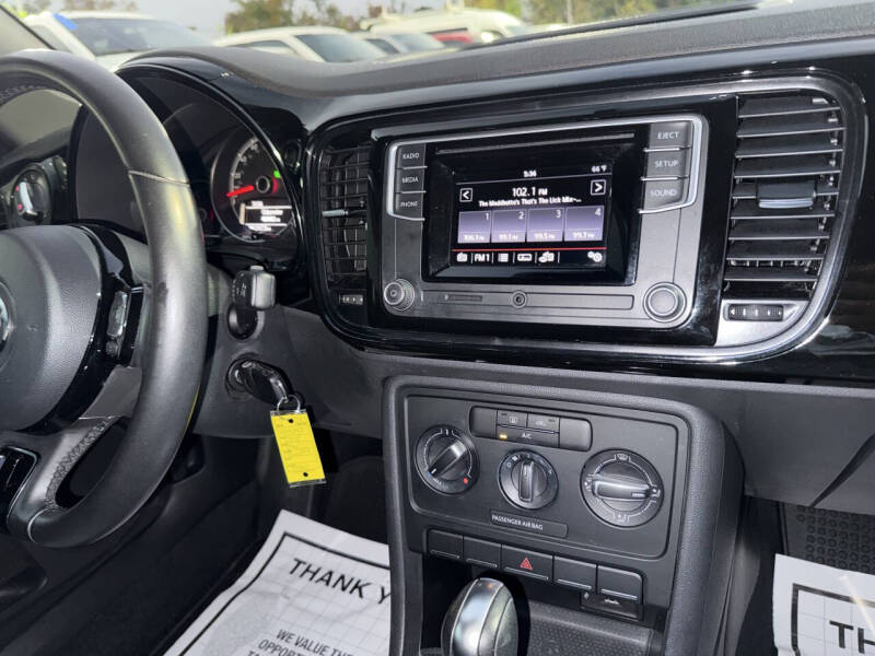 2018 Volkswagen Beetle 2.0T Coast