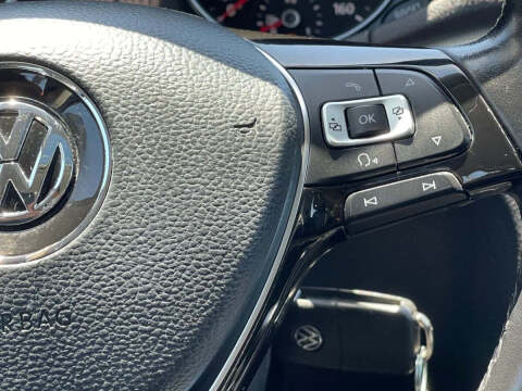 2016 Volkswagen Passat