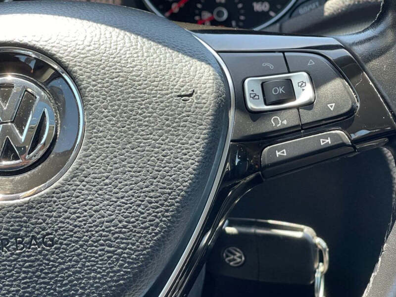 2016 Volkswagen Passat