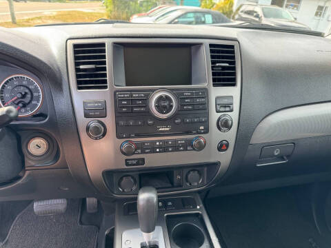 2012 Nissan Armada SV