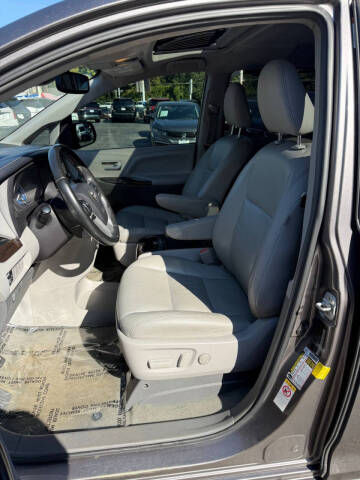 2019 Toyota Sienna Limited 7-Passenger